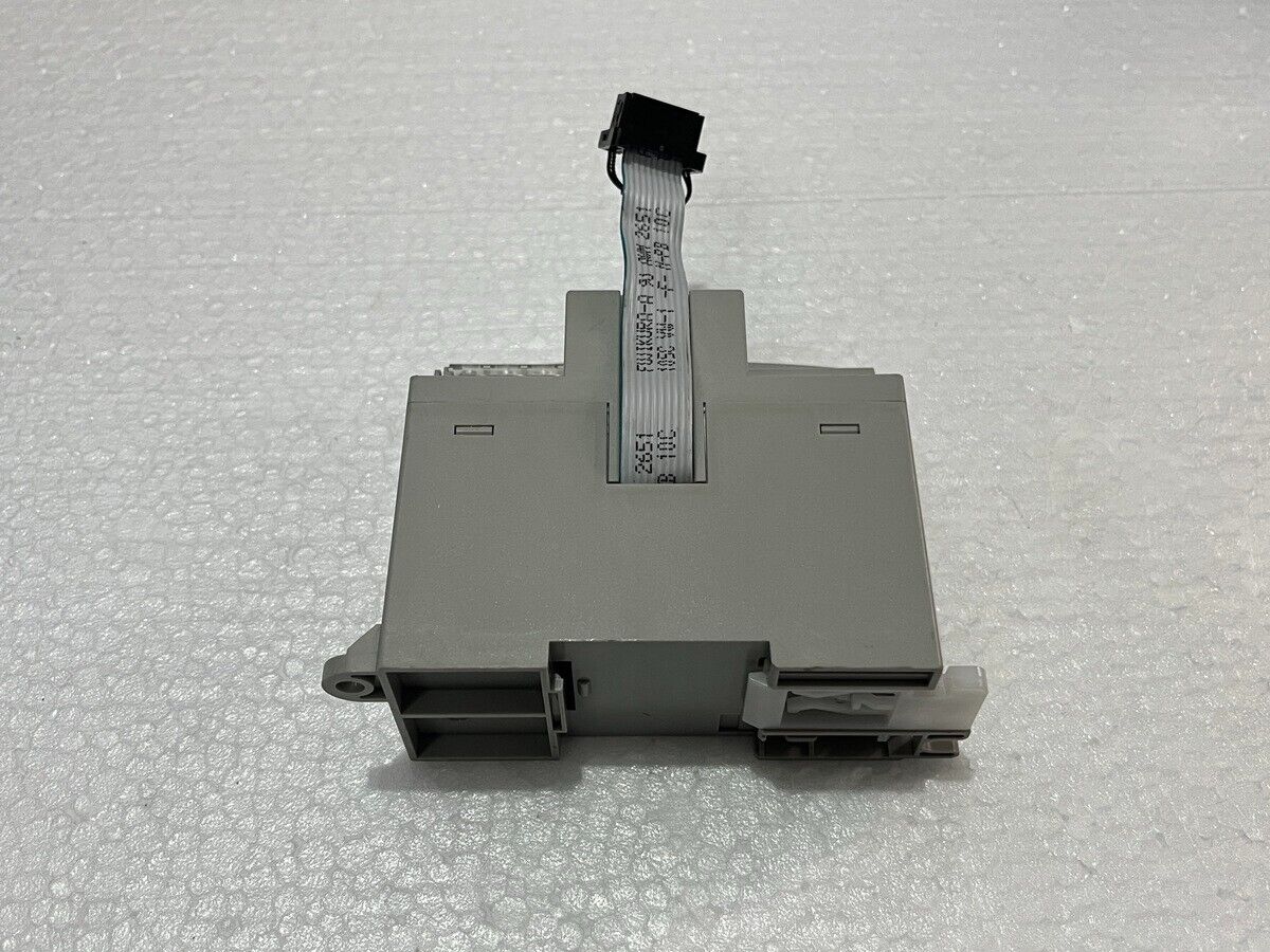 ALLEN BRADLEY CAT 1762-OW8 SER A RELAY OUTPUT MODULE