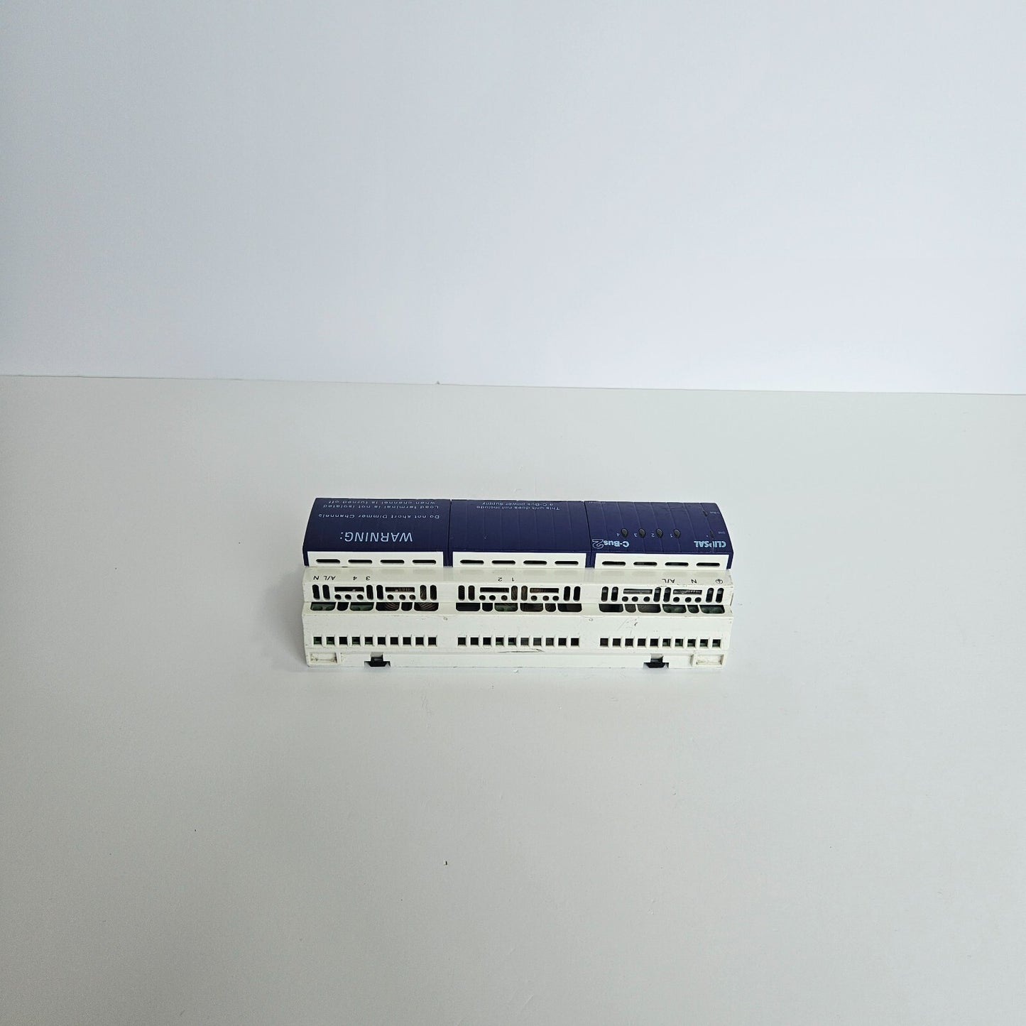 CLIPSAL L5504D2AP 4-CHANNEL DIMMER 220-240V