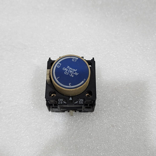 TELEMECANIQUE LA2-D20 A65 TRAVAIL TIMER BLOCK 0.1-3 SEC