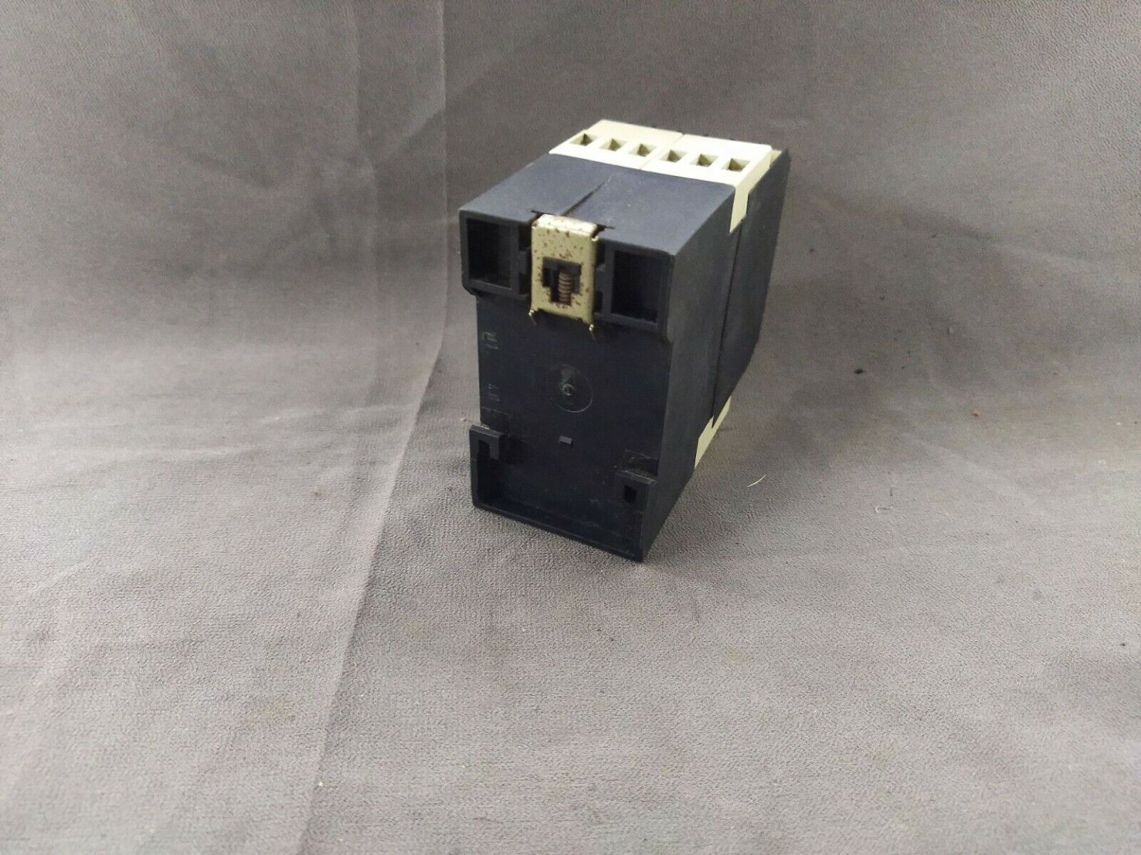Schiele SRN Mecotron 2-450-121-00 Current Monitoring Relay 220-240V 0.05-1s / 1.