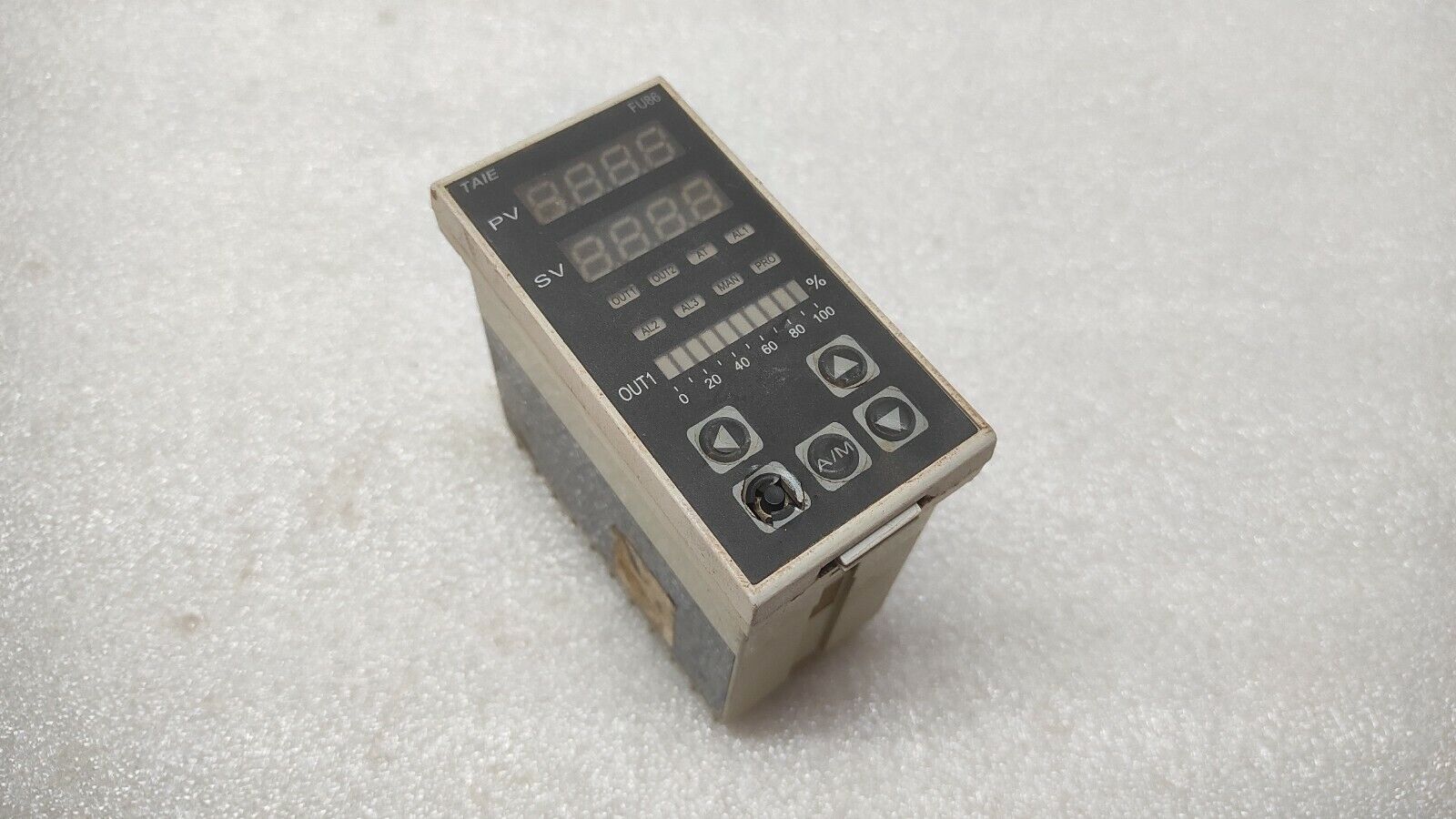 HONEYWELL FU86-101000 PID TEMPERATURE CONTROLLER ZL200820301949.5 85-265V