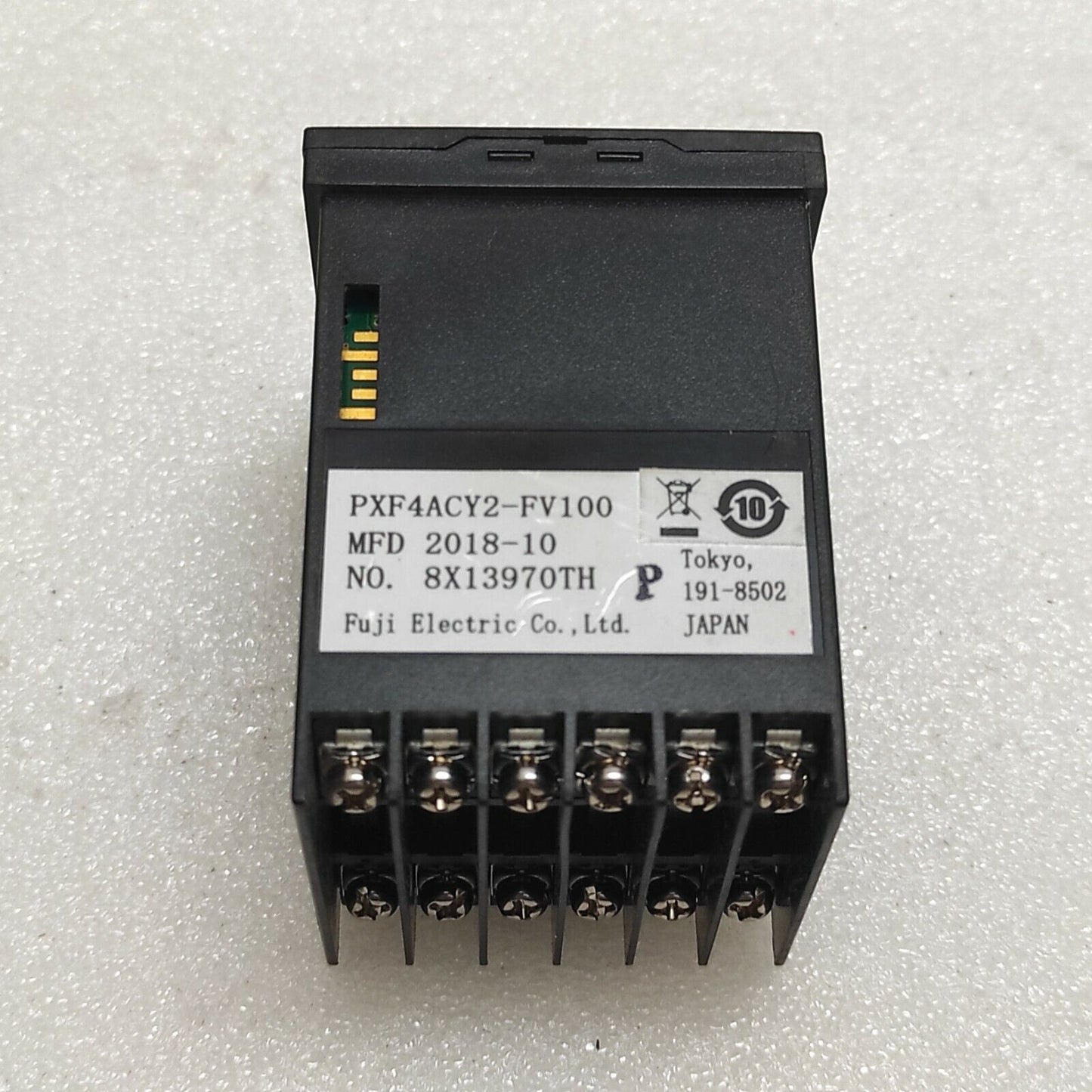 FUJI ELECTRIC PXF4 TEMPERATURE CONTROLLER PXF4ACY2-FV100 100-240VAC 