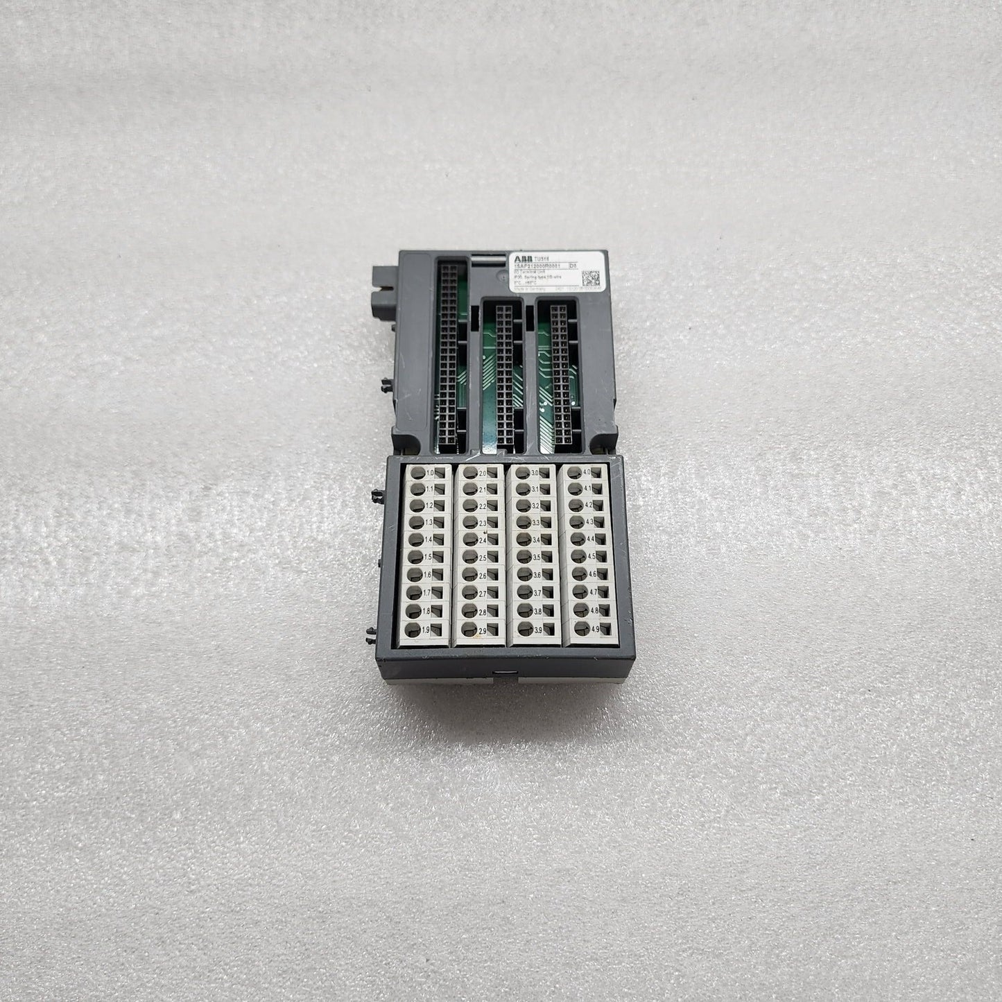 ABB TU516 I/O TERMINAL UNIT 1SAP212000R0001