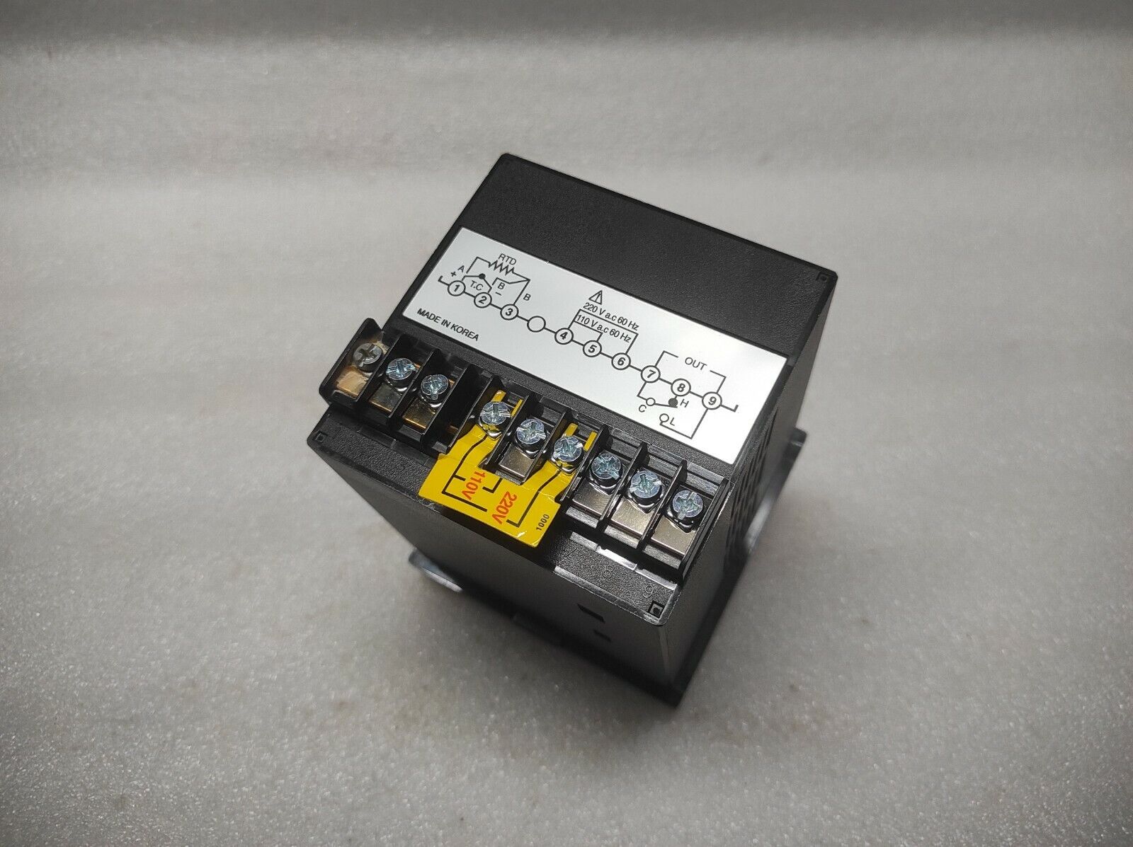 HANYOUNG NUX HY-2000-FPMNR 07 TEMPERATURE CONTROLLER 110-220V 