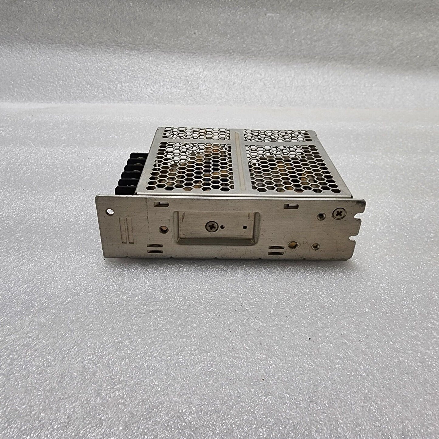 OMRON S8FS-C05024 POWER SUPPLY 24VDC 2.2A