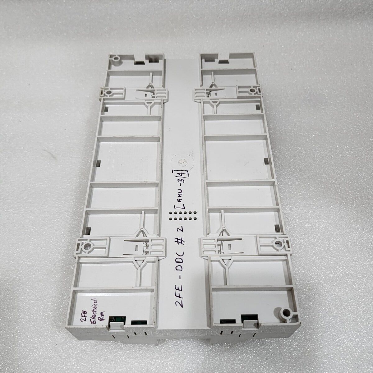 SIEMENS PXC12-E.D AUTOMATION STATION WITH 12 DATA POINTS