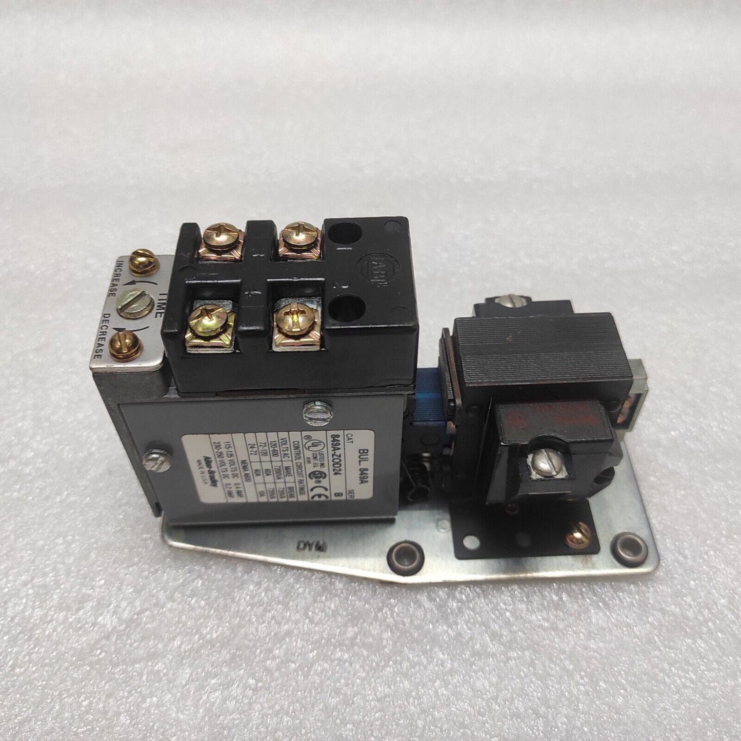 ALLEN BRADLEY BULLETIN 849A CAT 849A-ZOD24 PNEUMATIC TIMING RELAY COIL VOLTAGE 1