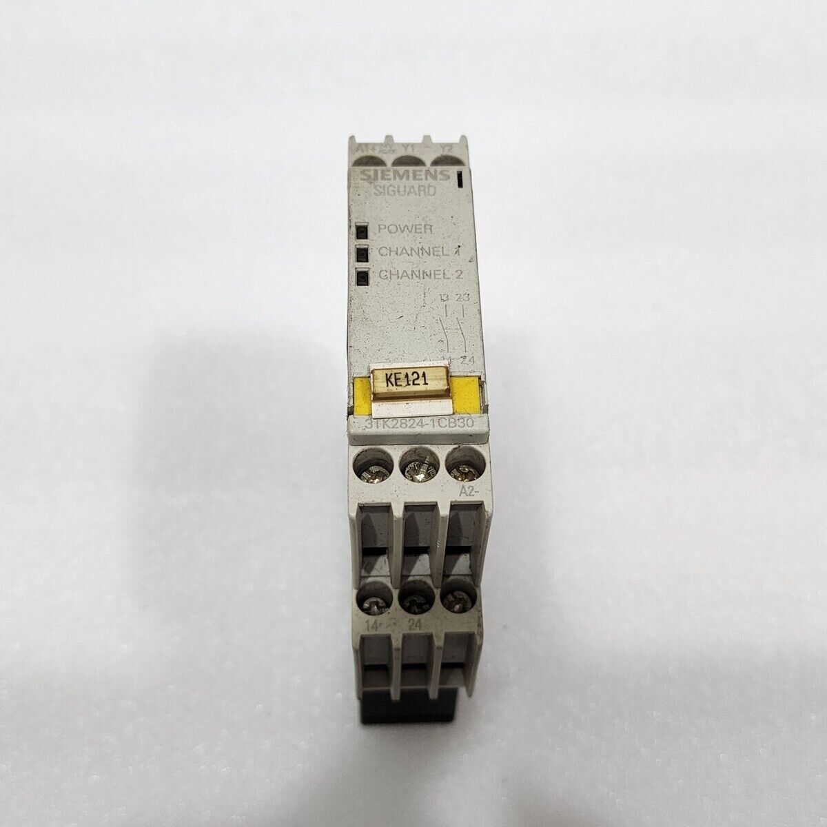 SIEMENS 3TK2824-1CB30 SINGLE CHANNEL SAFETY SWITCH