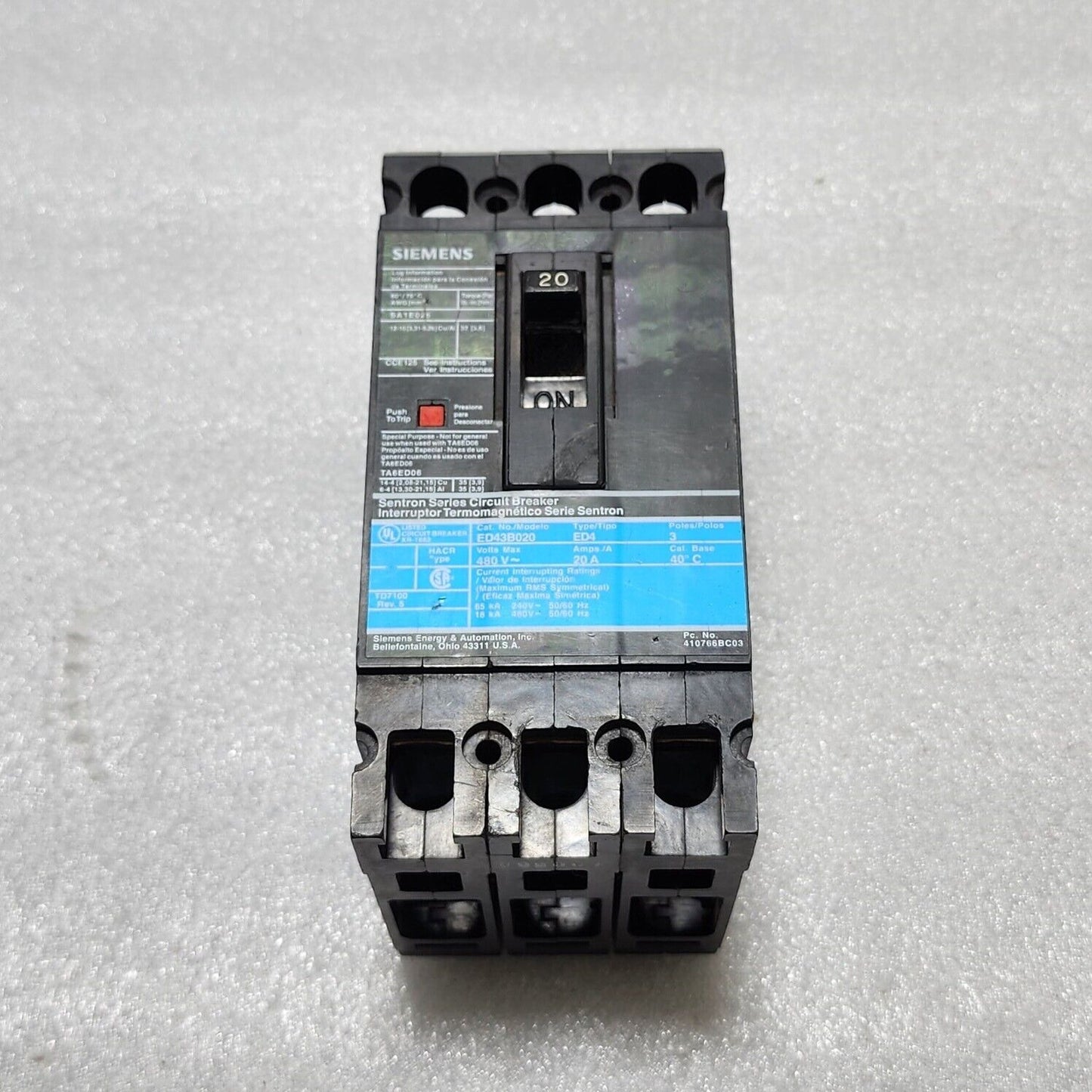 SIEMENS ED43B020 3-POLE CIRCUIT BREAKER 20A