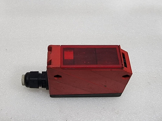 LEUZE ELECTRONIC PRK 96K/R-1420.1-25 POLARIZED RETRO REFLECTIVE 20-230V AC/DC