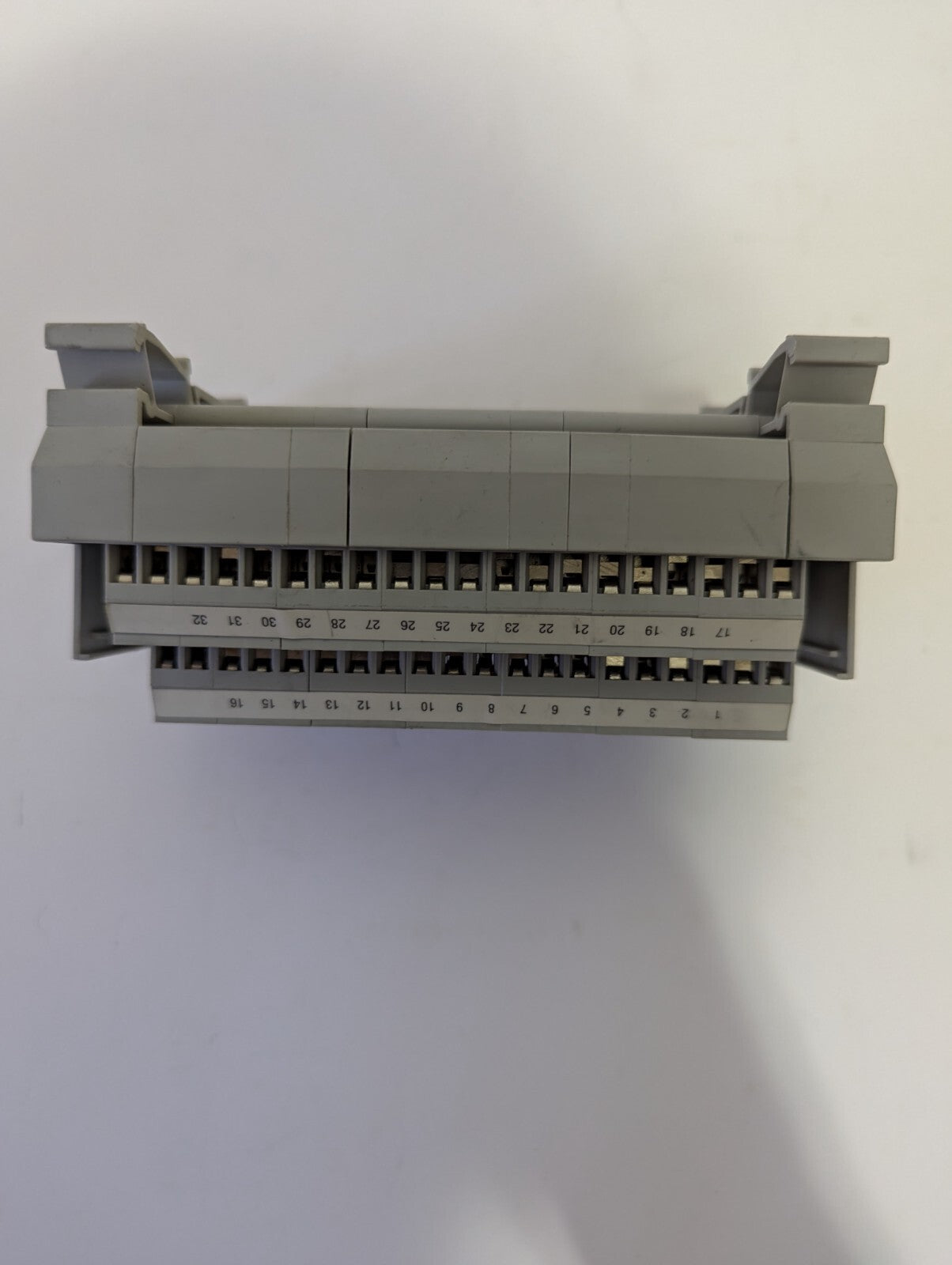 Allen Bradley 1492-IFM40F-FS120-2 Interface Ser A lot of 2 unit