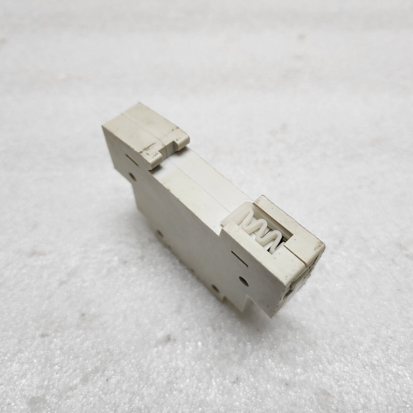 SIEMENS 5TE4700 N-TYPE PUSH BUTTON 16A 230V