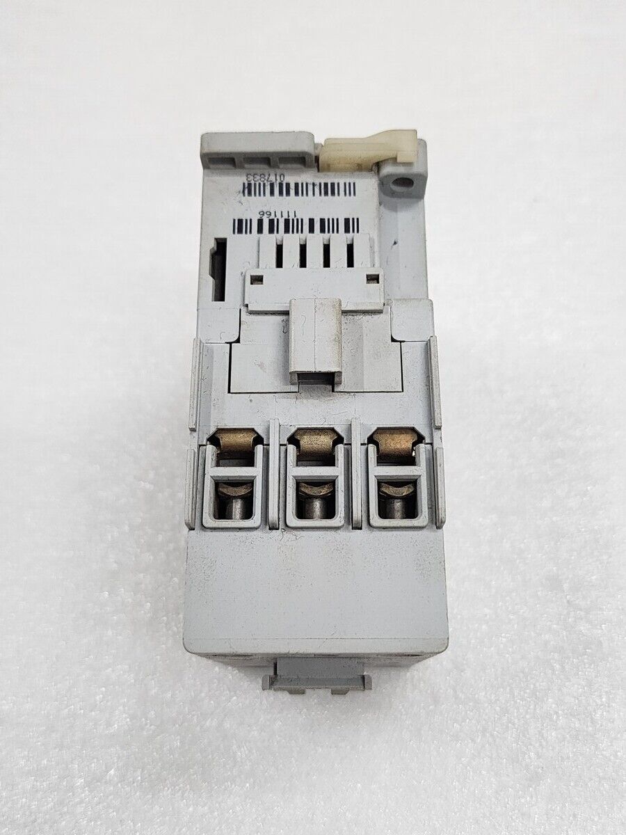 ALLEN BRADLEY CAT 100-C37-00 SER C MAGNETIC CONTACTOR COIL VOLTAGE 110-120V