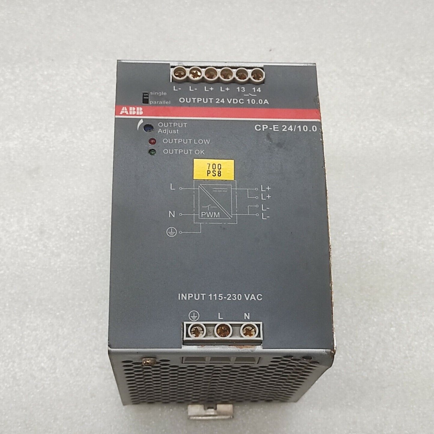 ABB CP-E 24/10.0 POWER SUPPLY 1SVR427035R0000 24VDC 10A