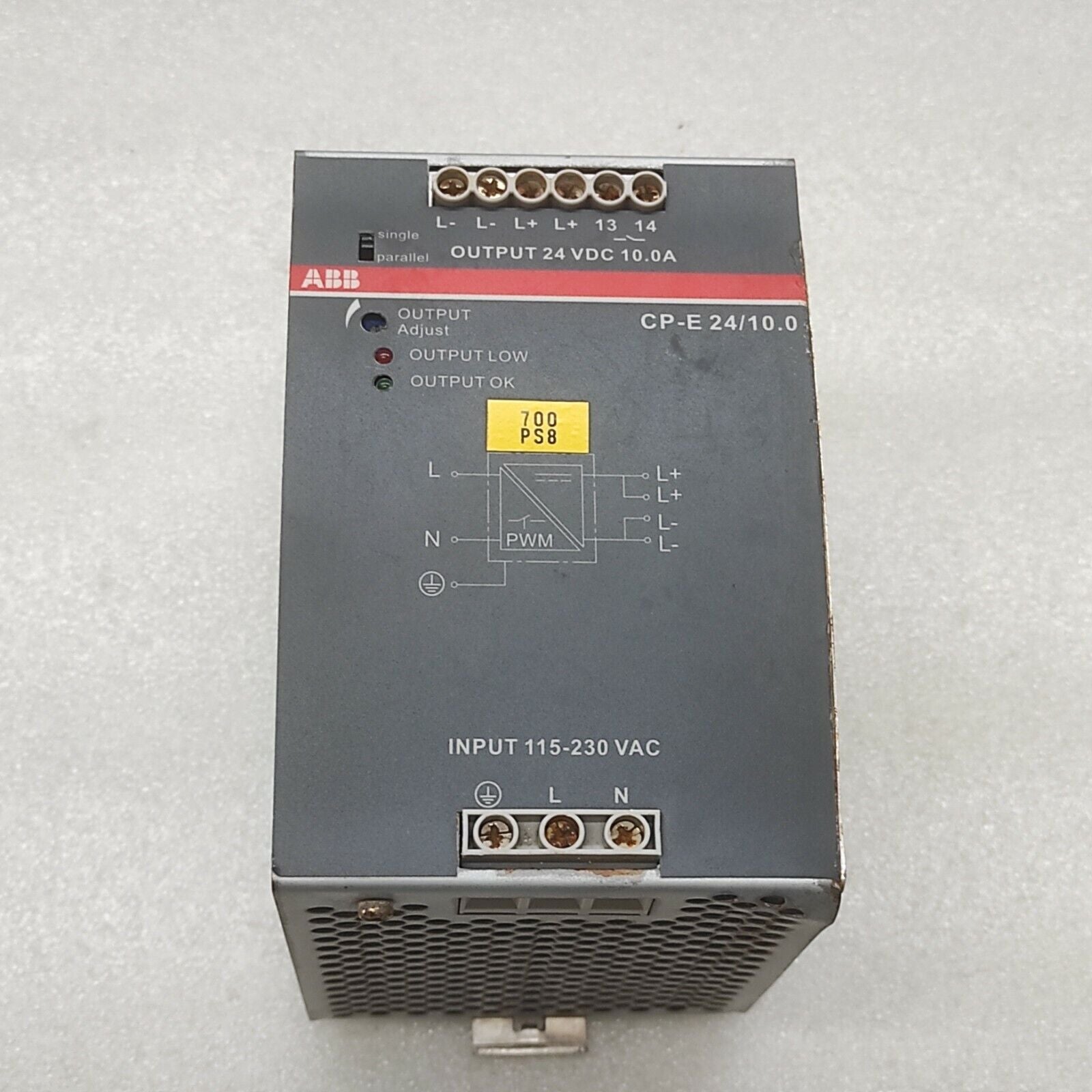 ABB CP-E 24/10.0 POWER SUPPLY 1SVR427035R0000 24VDC 10A