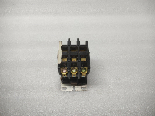 TELEMECANIQUE 2200EB230EA MAGNETIC CONTACTOR COIL VOLTAGE 24VAC