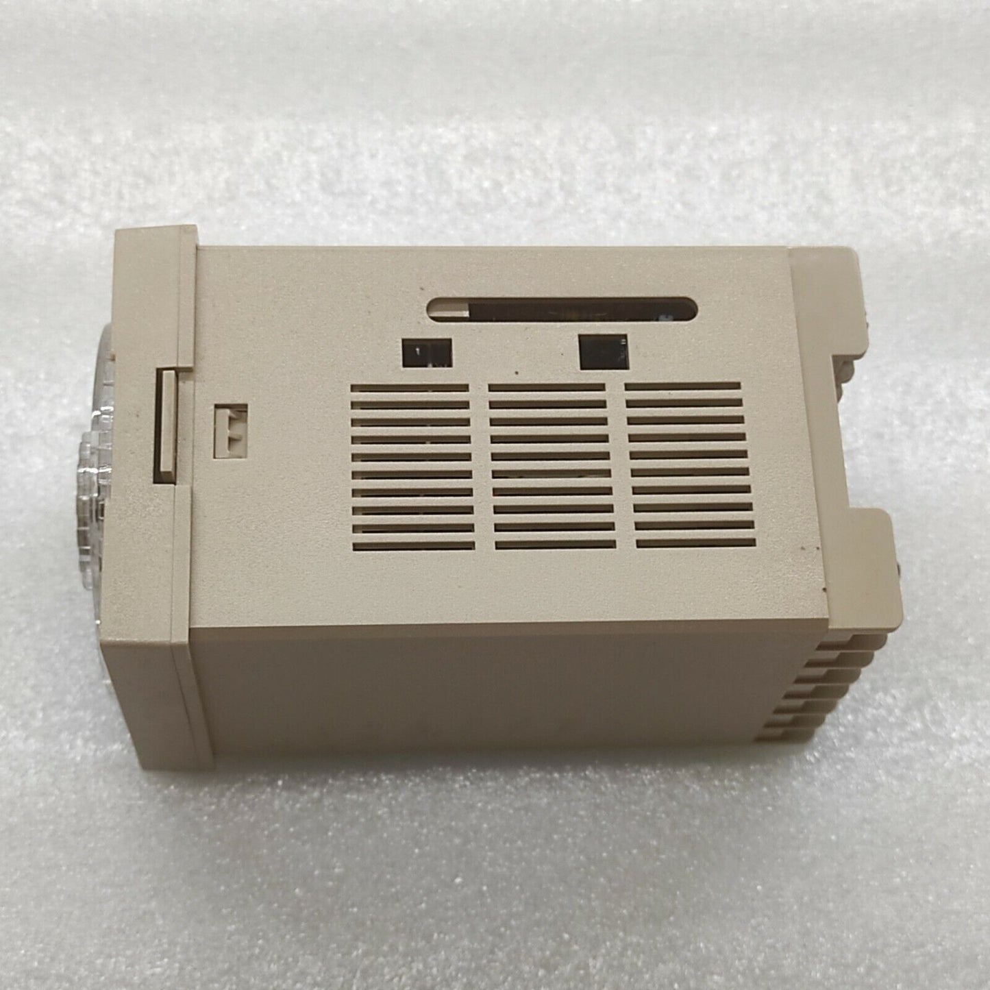 HANYOUNG HY-100_PPMNR05 TEMPERATURE CONTROLLER 0-200'C 110-220VAC