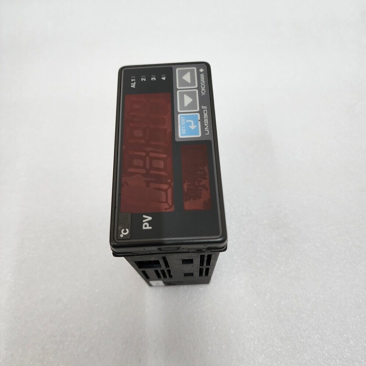 YOKOGAWA UM330-E DIGITAL INDICATOR  UM330-00-S4 100-240VAC