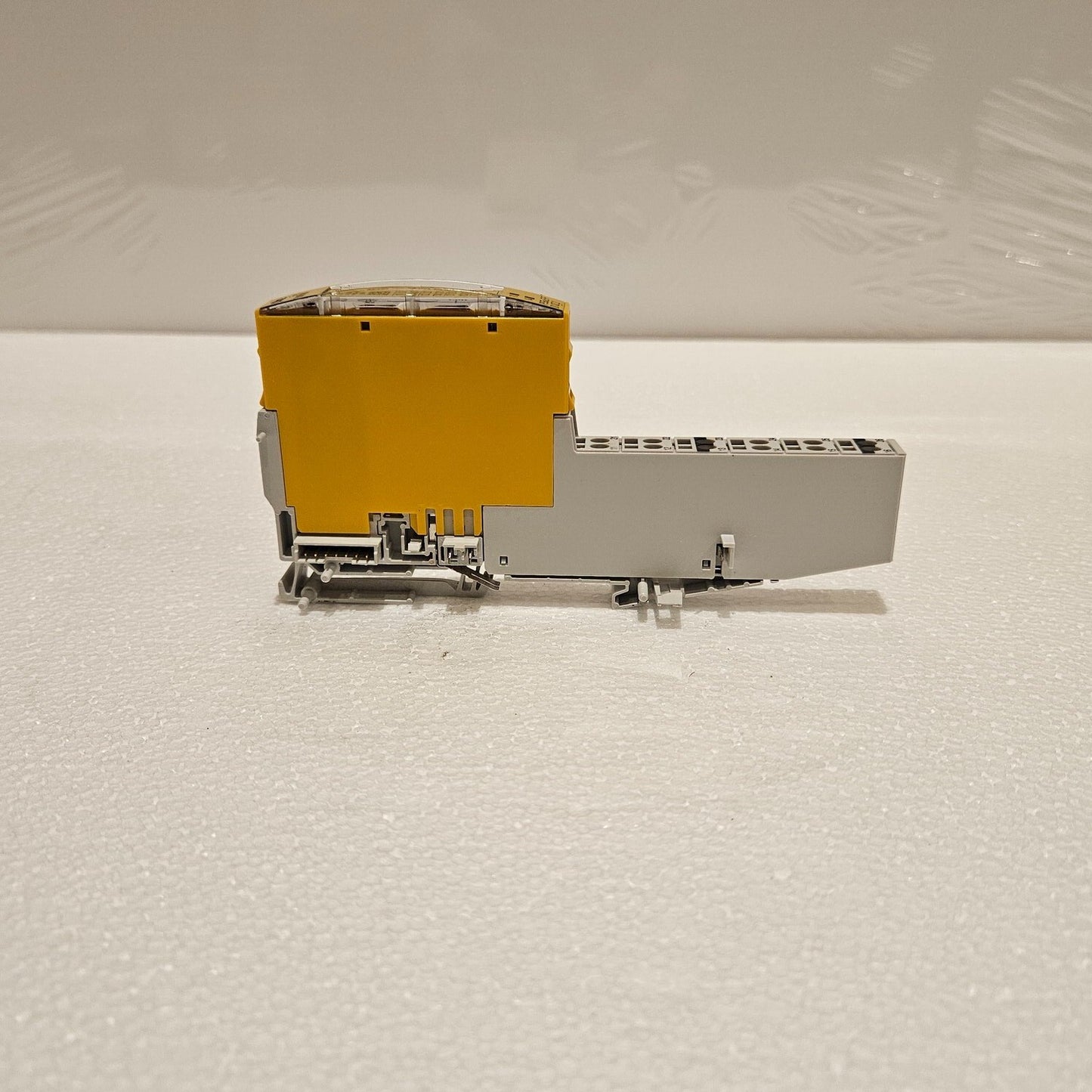 PILZ PSSU E F DI OZ 2 SAFE I/O MODULE 312220 LOT OF 3 UNIT