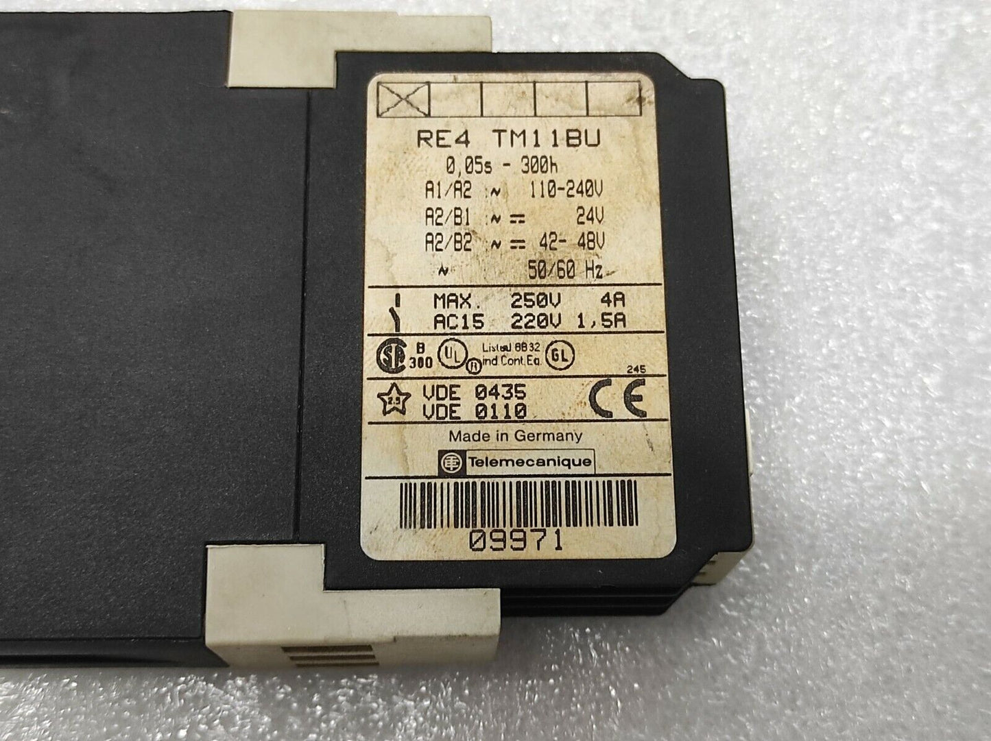 TELEMECANIQUE RE4 TM1 1BU TIMING RELAY 09971 110-240v/24v/42-48V 0.05S-300H RE4 