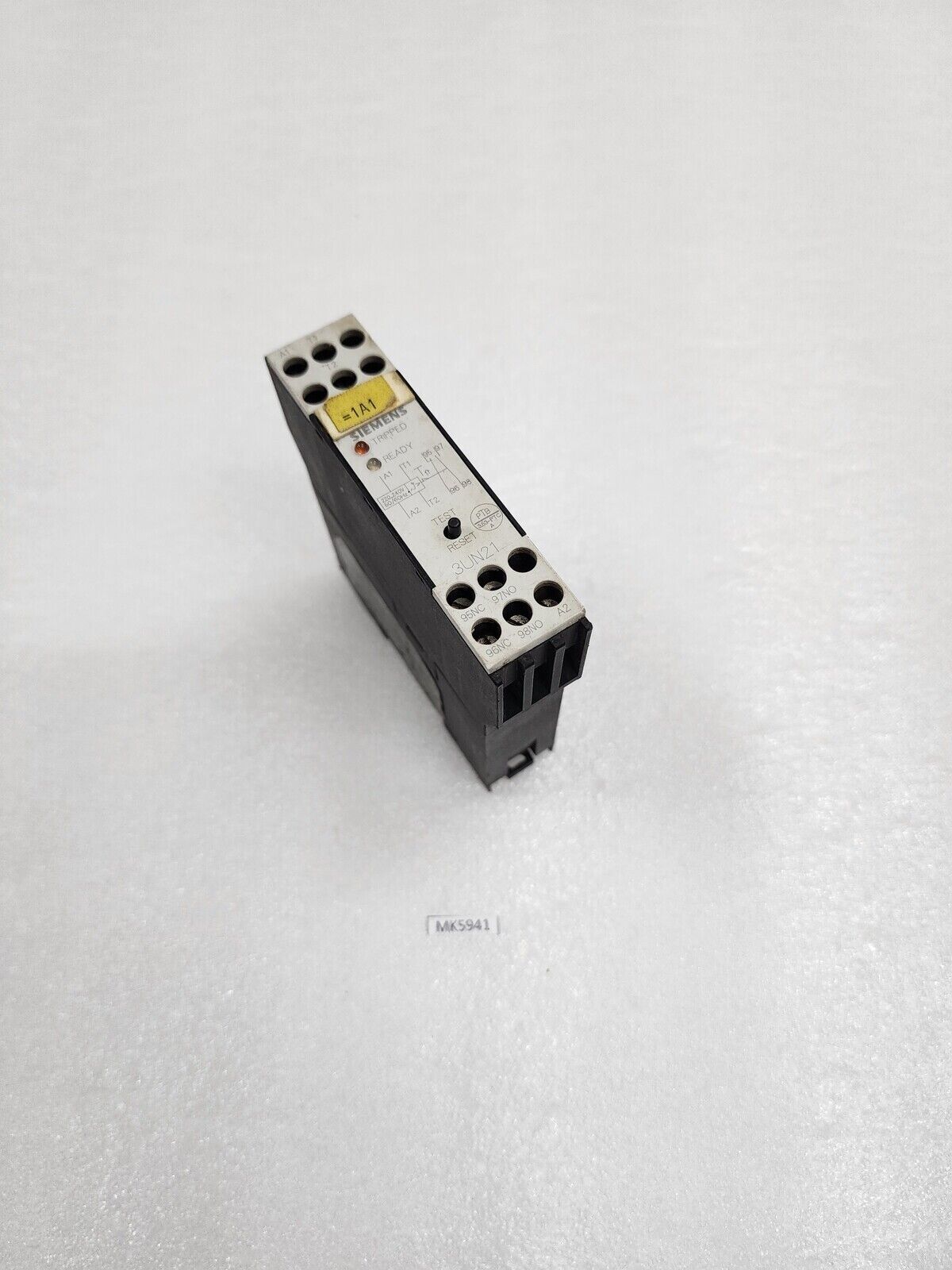 SIEMENS 3UN2110-0AN7 THERMISTOR MOTOR PROTECTION 220-240V