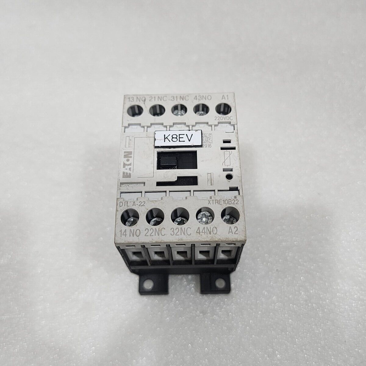 EATON DIL A-22 MAGNETIC CONTACTOR XTRE10B22 220VDC