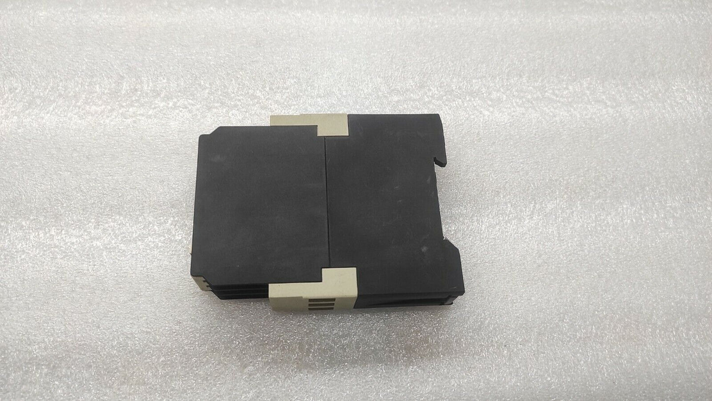 TELEMECANIQUE RE4 TL11BU TIME DELAY RELAY 09970 110-240V/24V 0.05S-300H