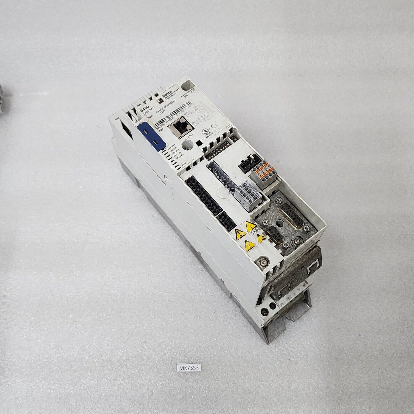 LENZE E84AVTCE2224SX0 2.2kW 3PH AC DRIVE 8400 TOPLINE C 15485811