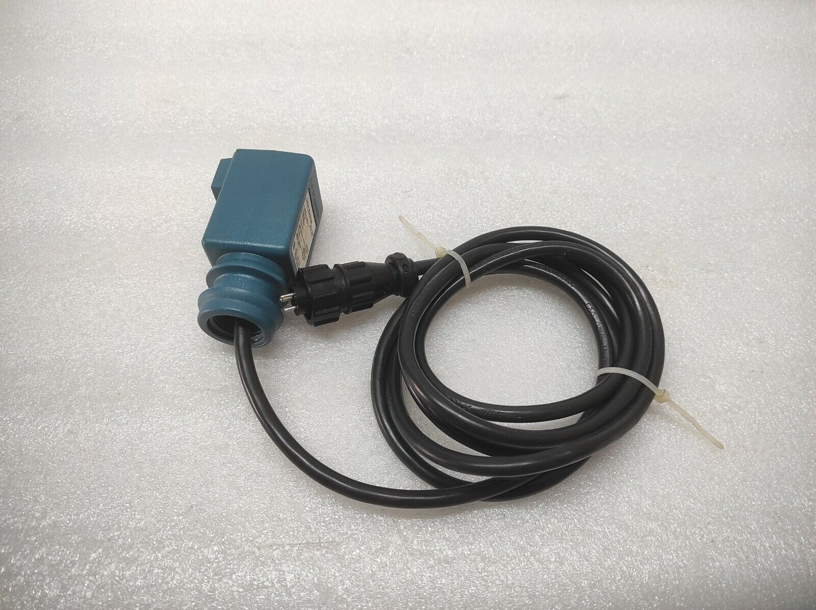 CUTLER HAMMER 1455A-6517 BARE BONES 10-30VDC PHOTOELECTRIC SWITCH