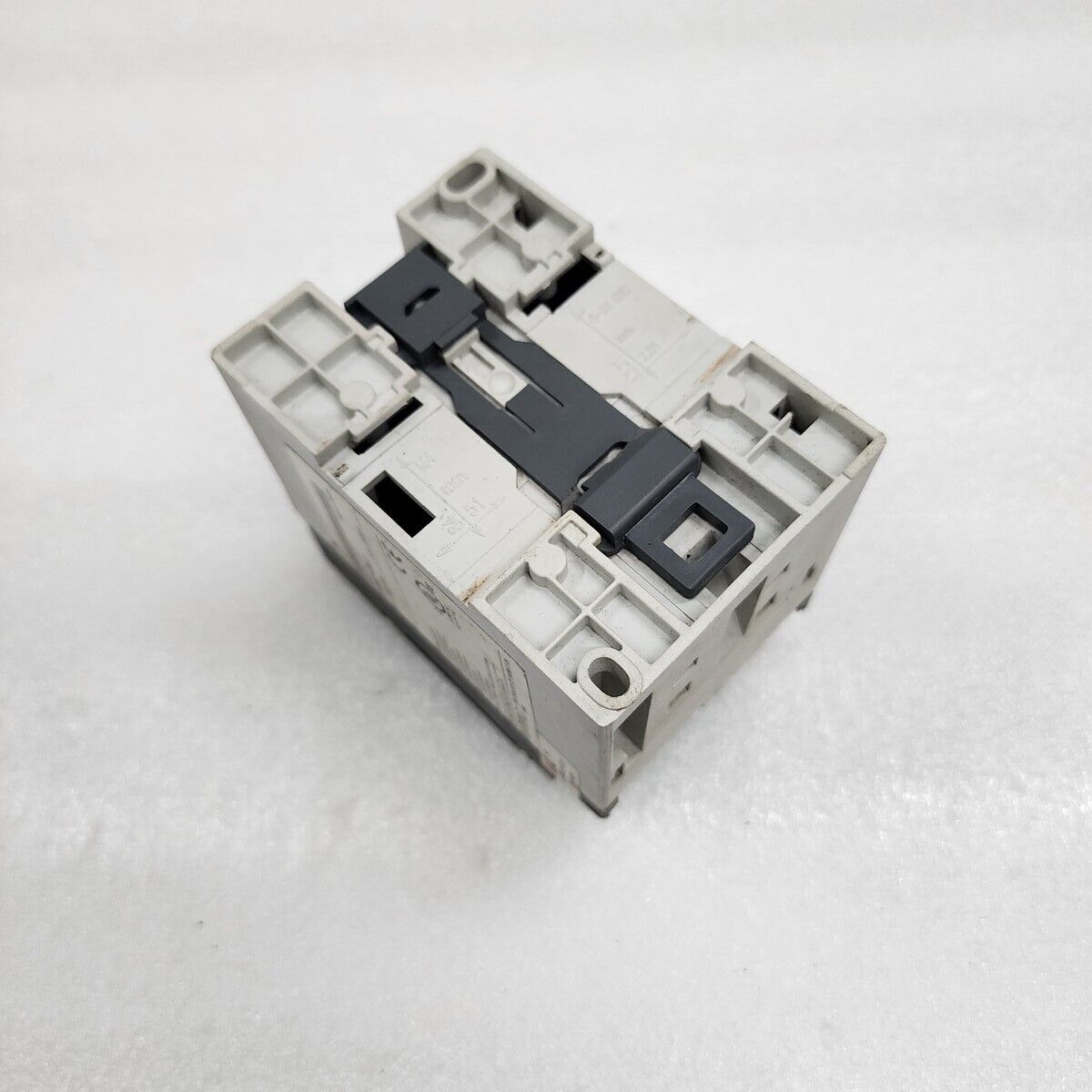 ABB XO08R1 EXTENSION OUTPUT MODULE XO08R1-B4.0 1SBP260101R1001