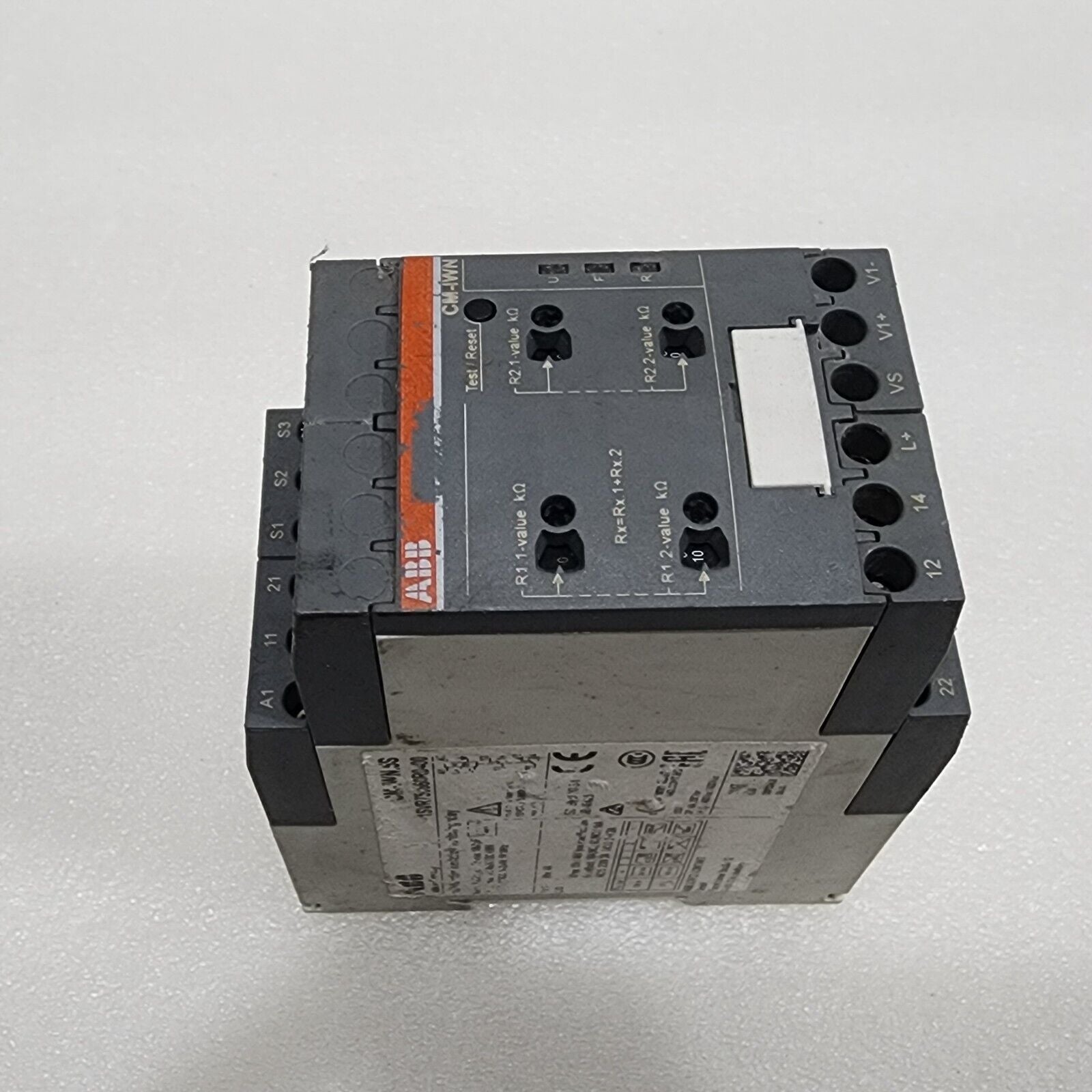 ABB CM-IWN.5S Multifunction Insulation Monitoring Relay 1SVR750660R0400