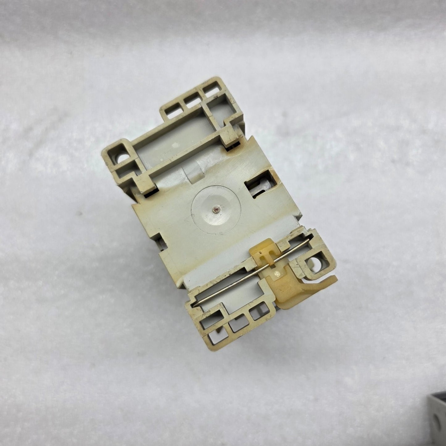 ALLEN BRADLEY CAT 100-C12-10 32A MAGNETIC CONTACTOR 24V AC