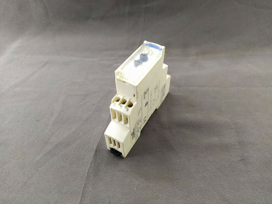 Telemecanique RM17TA00 Modular Multifunction 3-Phase Supply Control Relay 208-48
