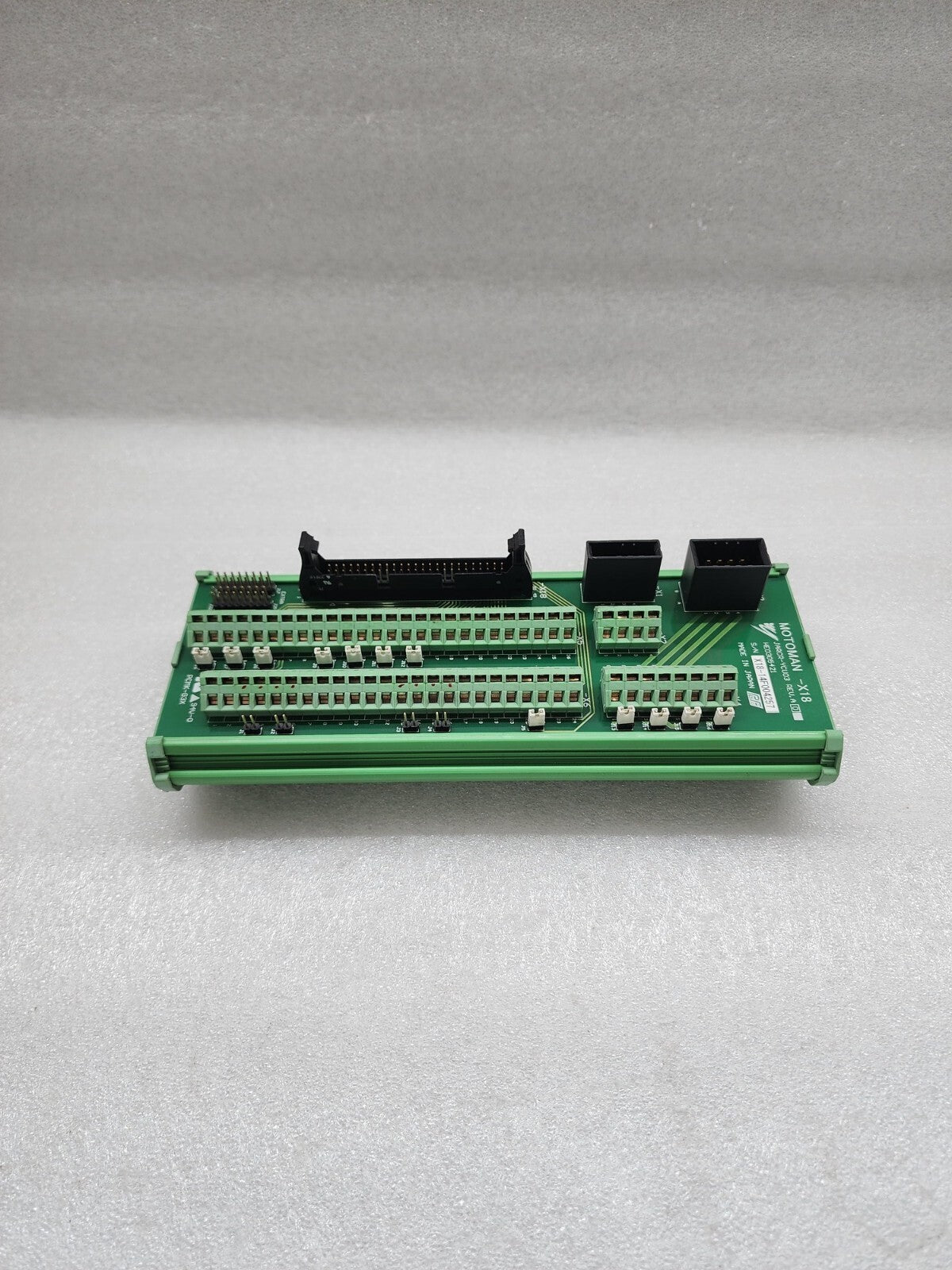 YASKAWA MOTOMAN -X18 JARCR-YCU03 INTERFACE MODULE HE0305421