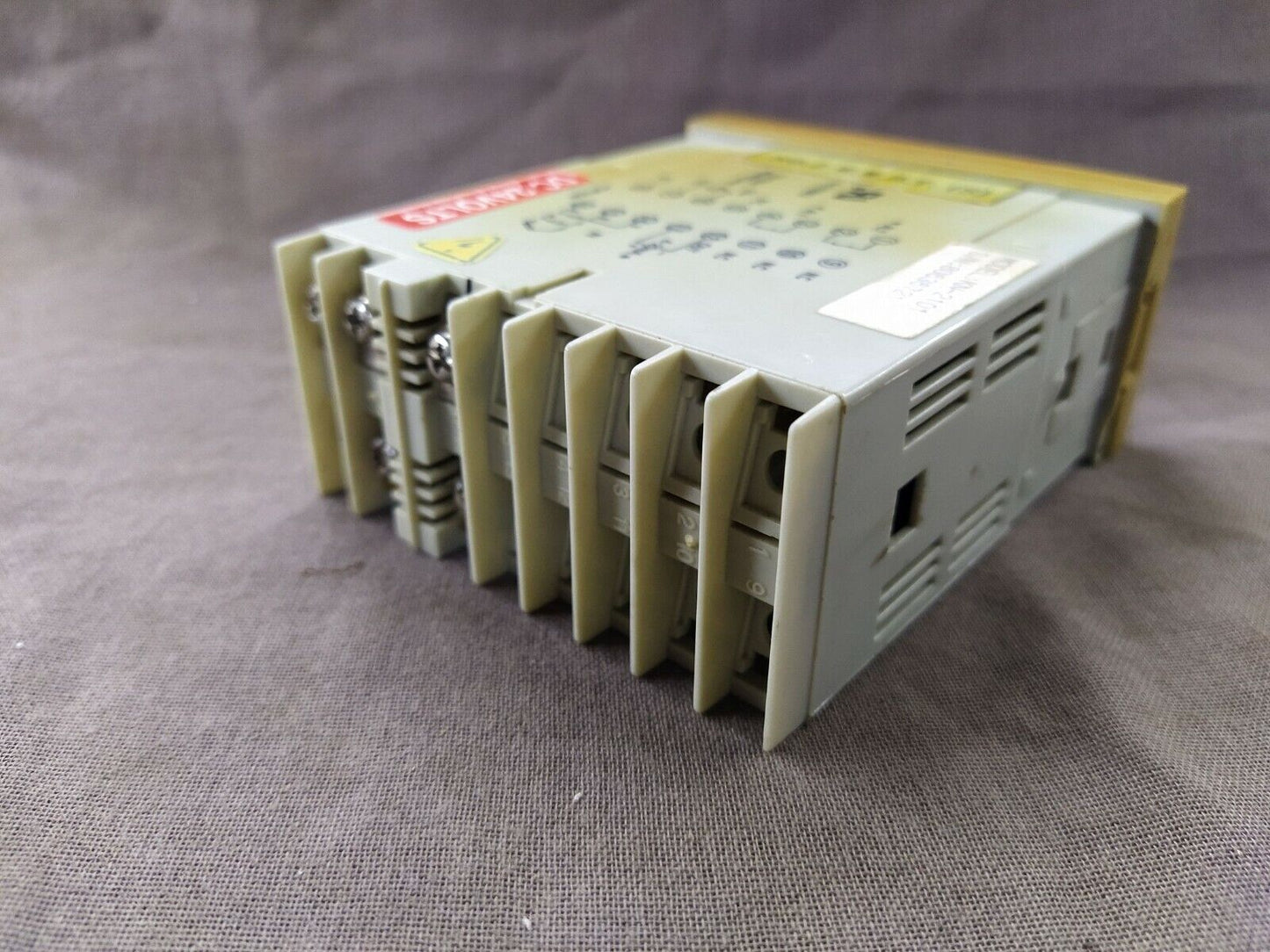 Konics KN-2101 Temperature Indicator KN 2100 24VDC