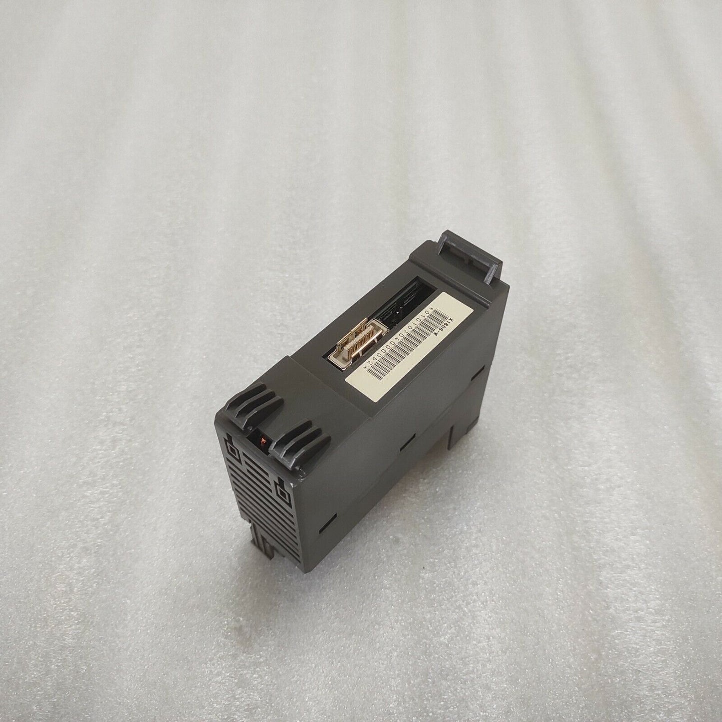 FUJI ELECTRIC NP1X1606-W DIGITAL INPUT MODULE NP1X1606W