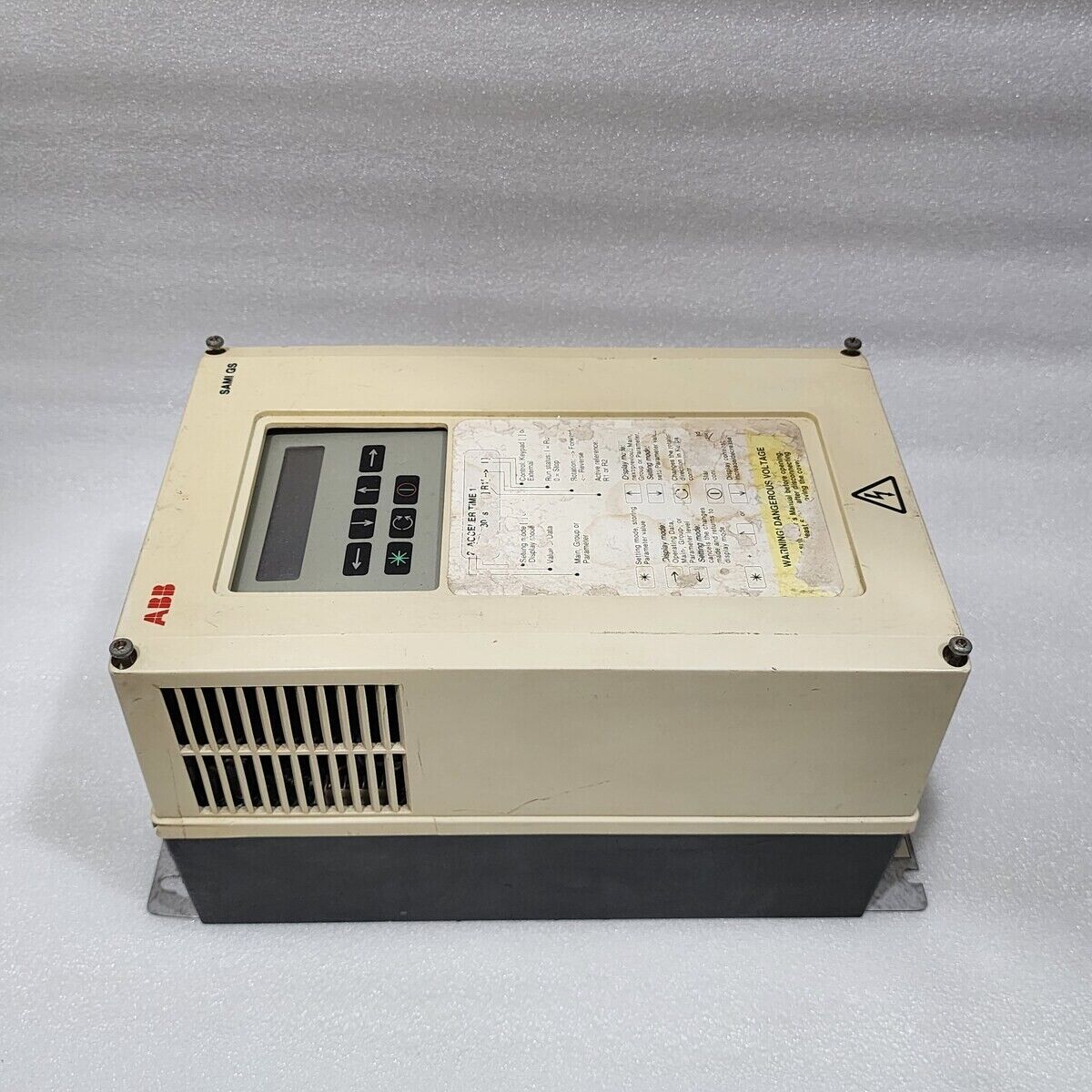 ABB ACS501-004-3-00P200000 AC-DRIVE ACS500