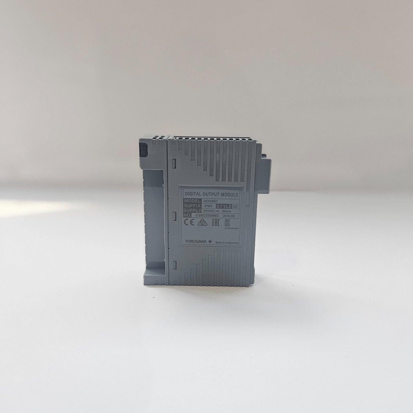 YOKOGAWA ADV551-P60-S2 DIGITAL OUTPUT MODULE