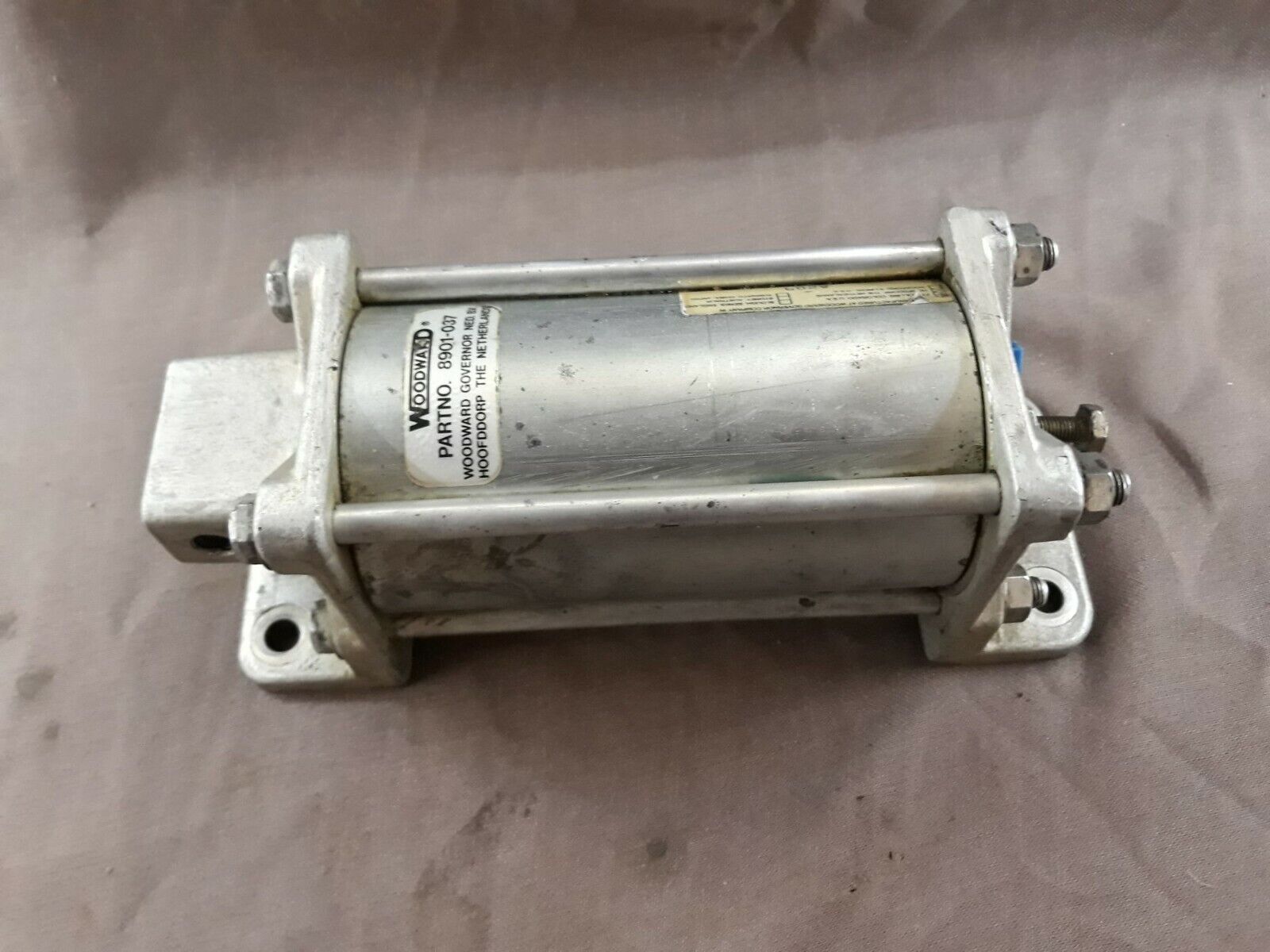 Woodward 8901-037 Booster Servomotor