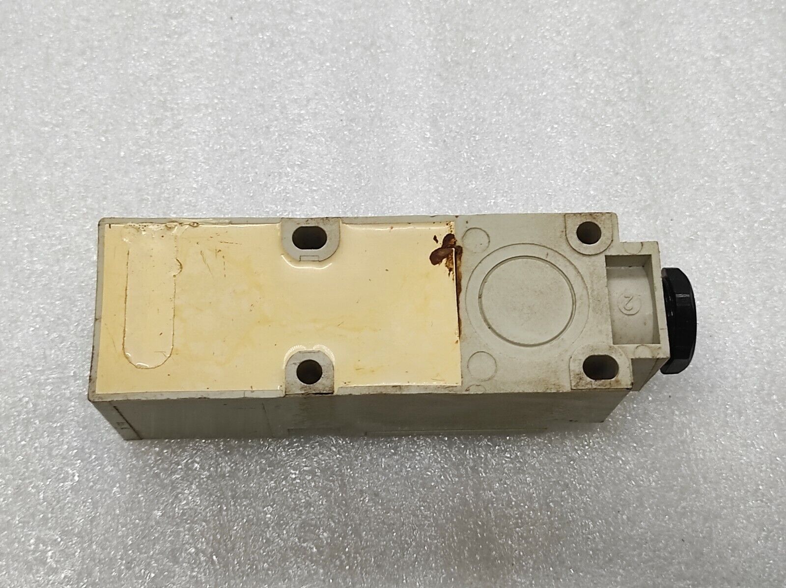 TELEMECANIQUE XSC-A150110 INDUCTIVE SENSOR