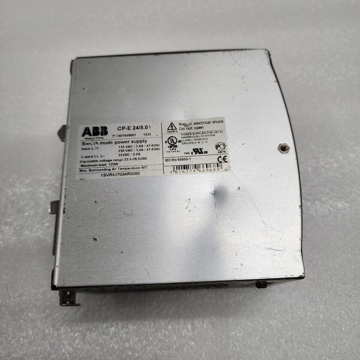 ABB CP-E 24/5.0 POWER SUPPLY 1SVR427034R0000 24VDC 5A