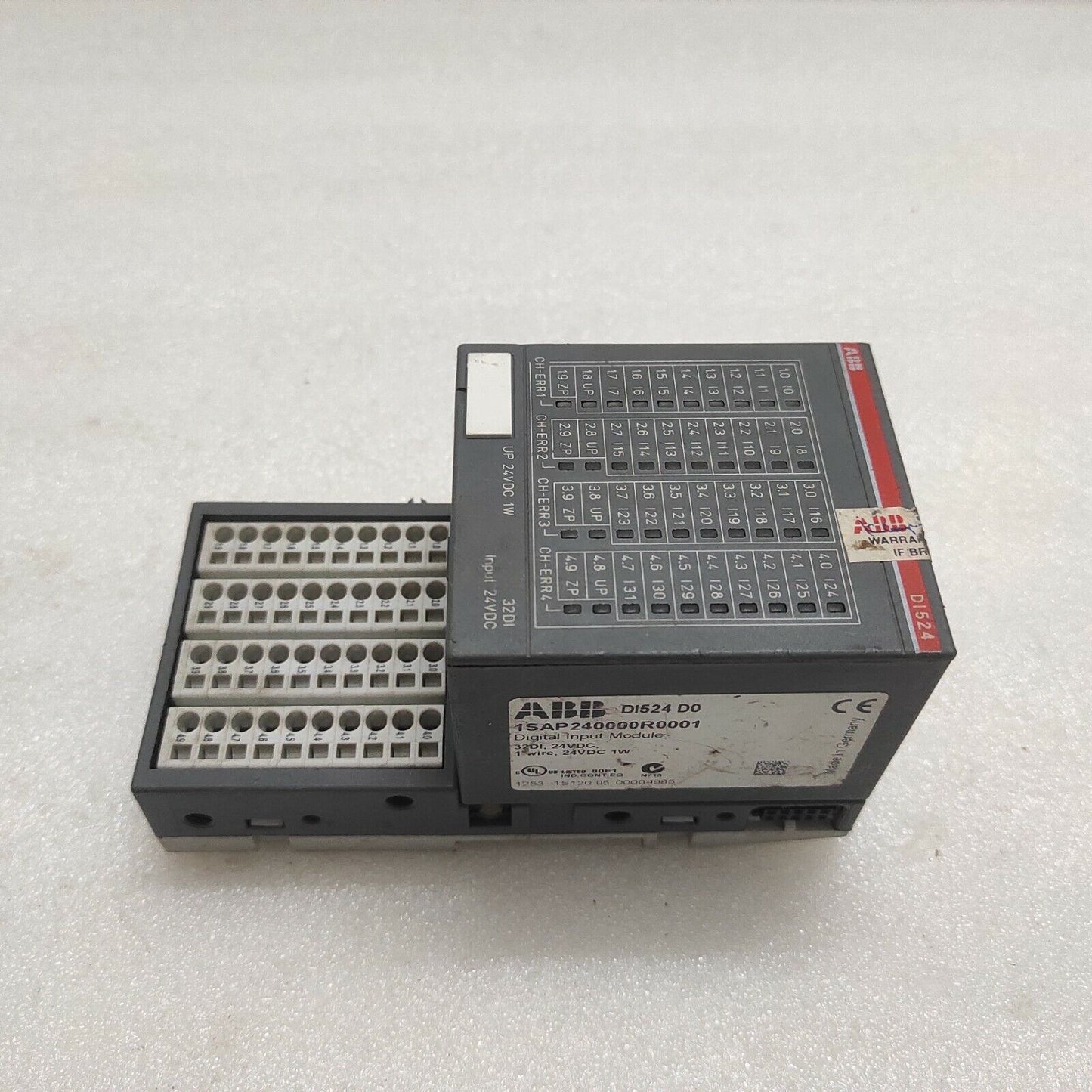 ABB DI524 DO DIGITAL INPUT MODULE 1SAP240000R0001