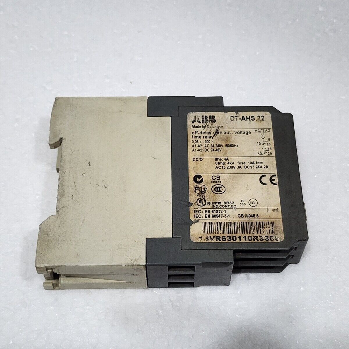 ABB CT-AHS.22 OFF DELAY WITH AUX VOLTAGE TIME RELAY 1SVR630110R3300 24-240VAC/24