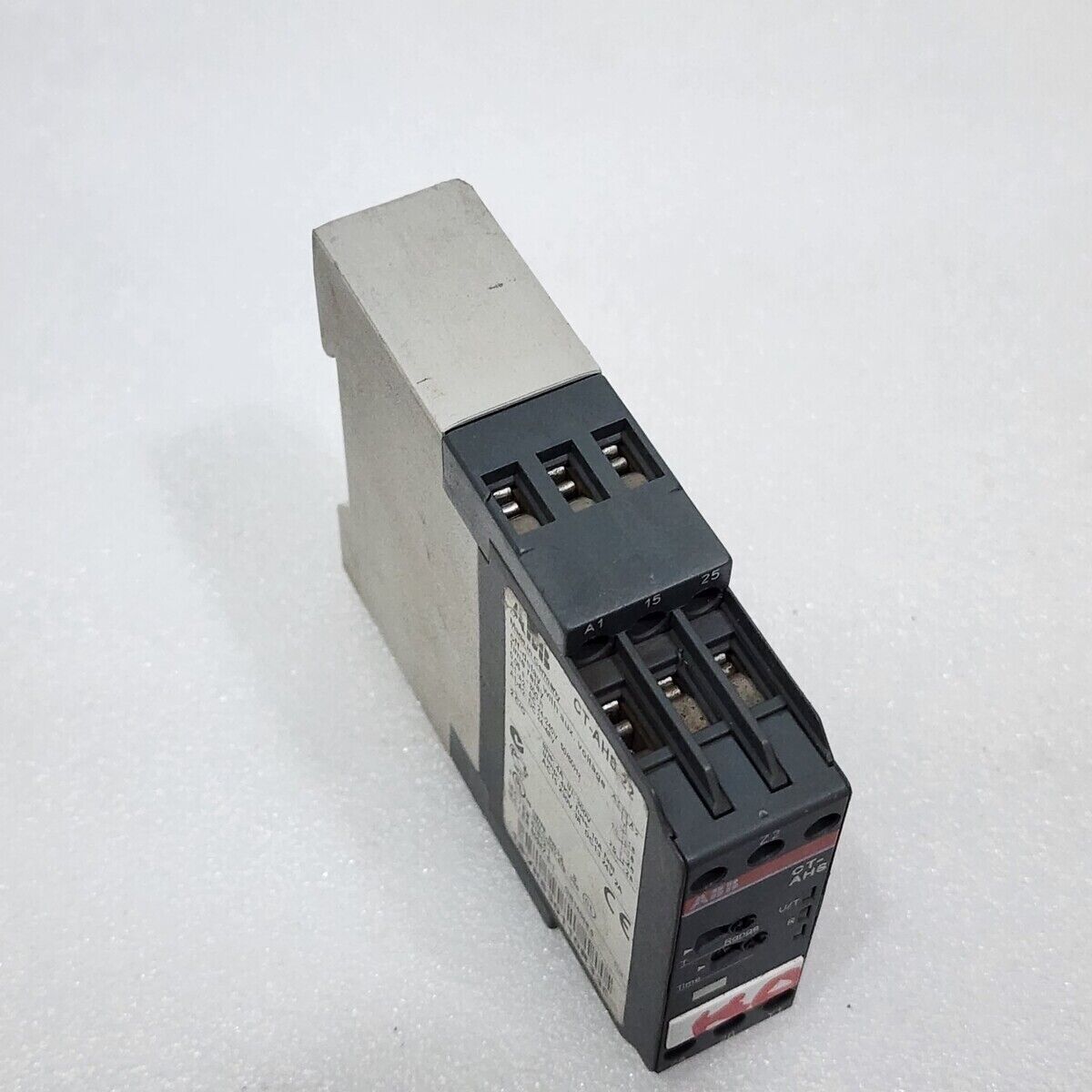 ABB CT-AHS.22 OFF DELAY WITH AUX VOLTAGE TIME RELAY 1SVR630110R3300