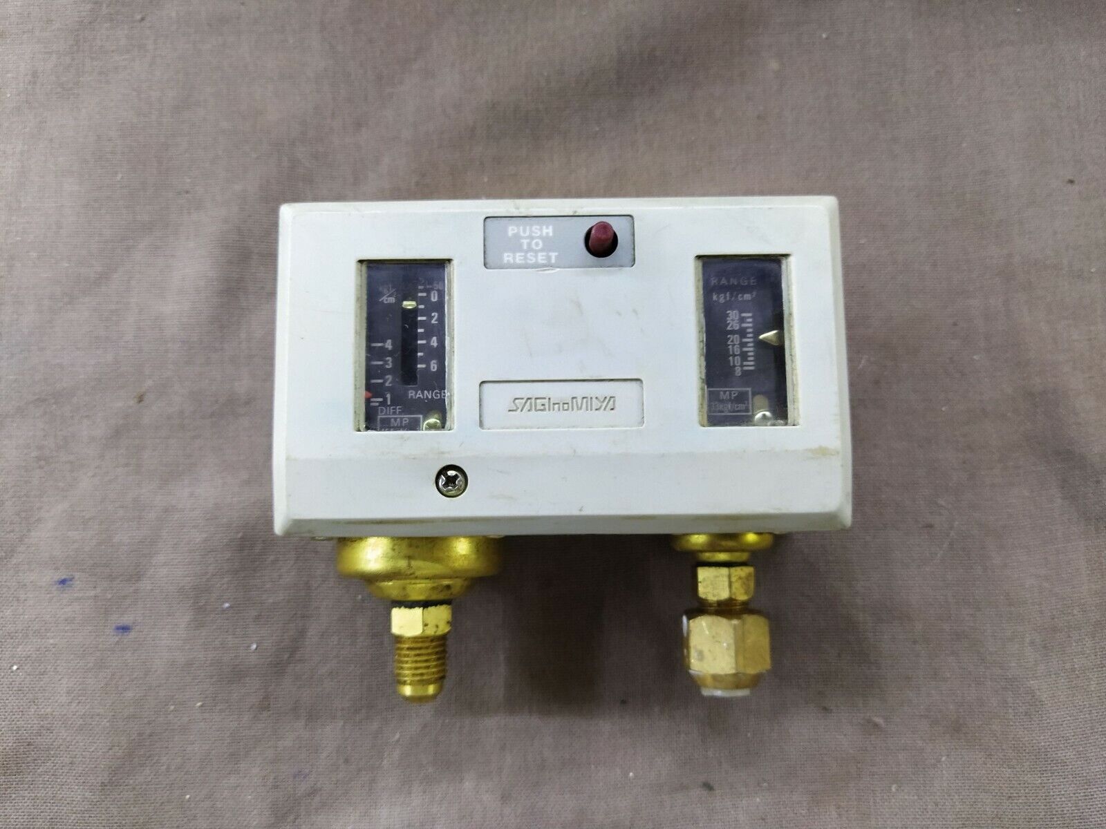 Saginomiya DNS-D606M 5244 Pressure Switch Max Working Pressure 15(LP)-33(HP) KGF