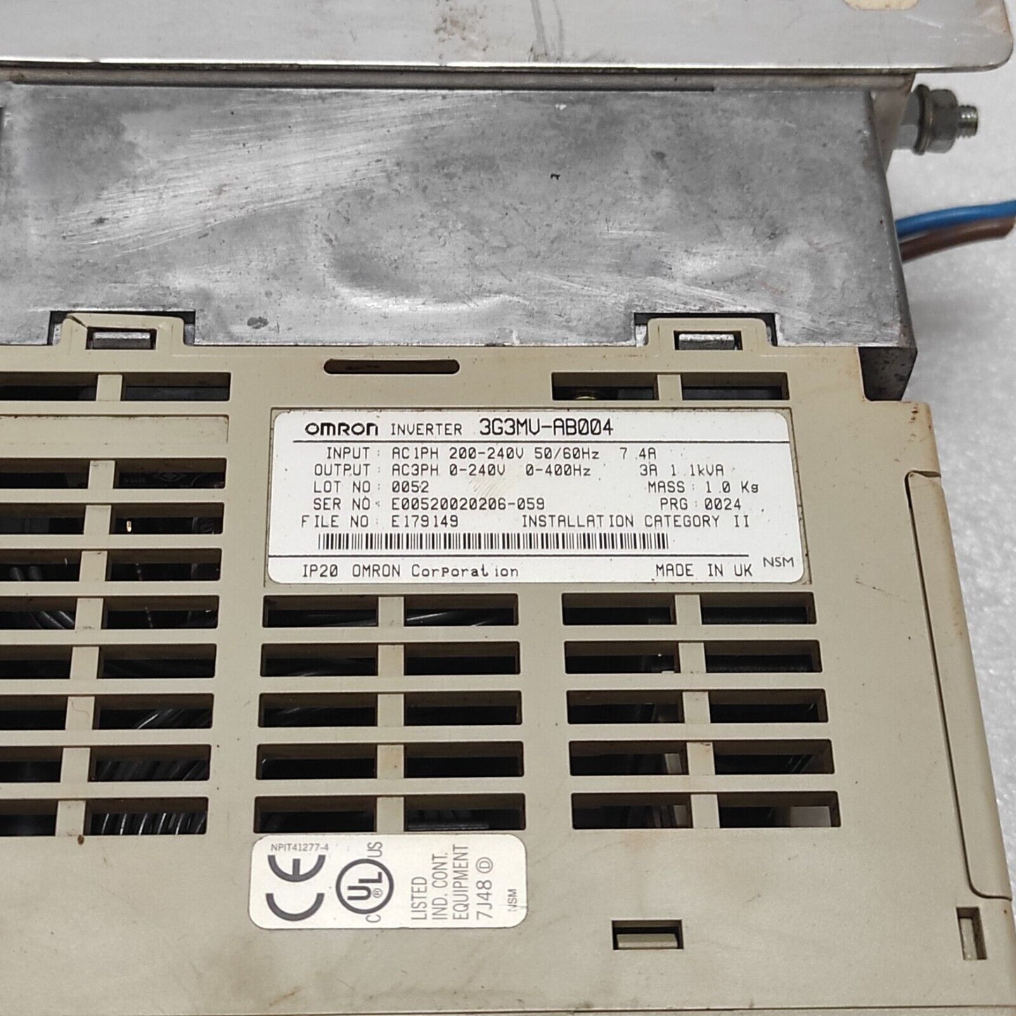 OMRON SYSDRIVE 3G3MV-AB004 AC-DRIVE 0.55kW 200-240V