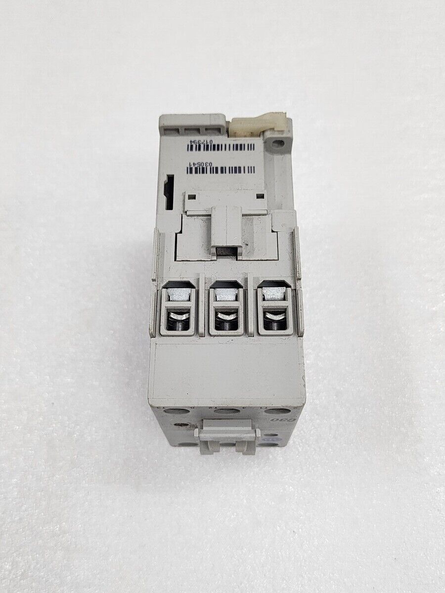 ALLEN BRADLEY CAT 100-C30E-00 SER C MAGNETIC CONTACTOR COIL VOLTAGE 24VDC