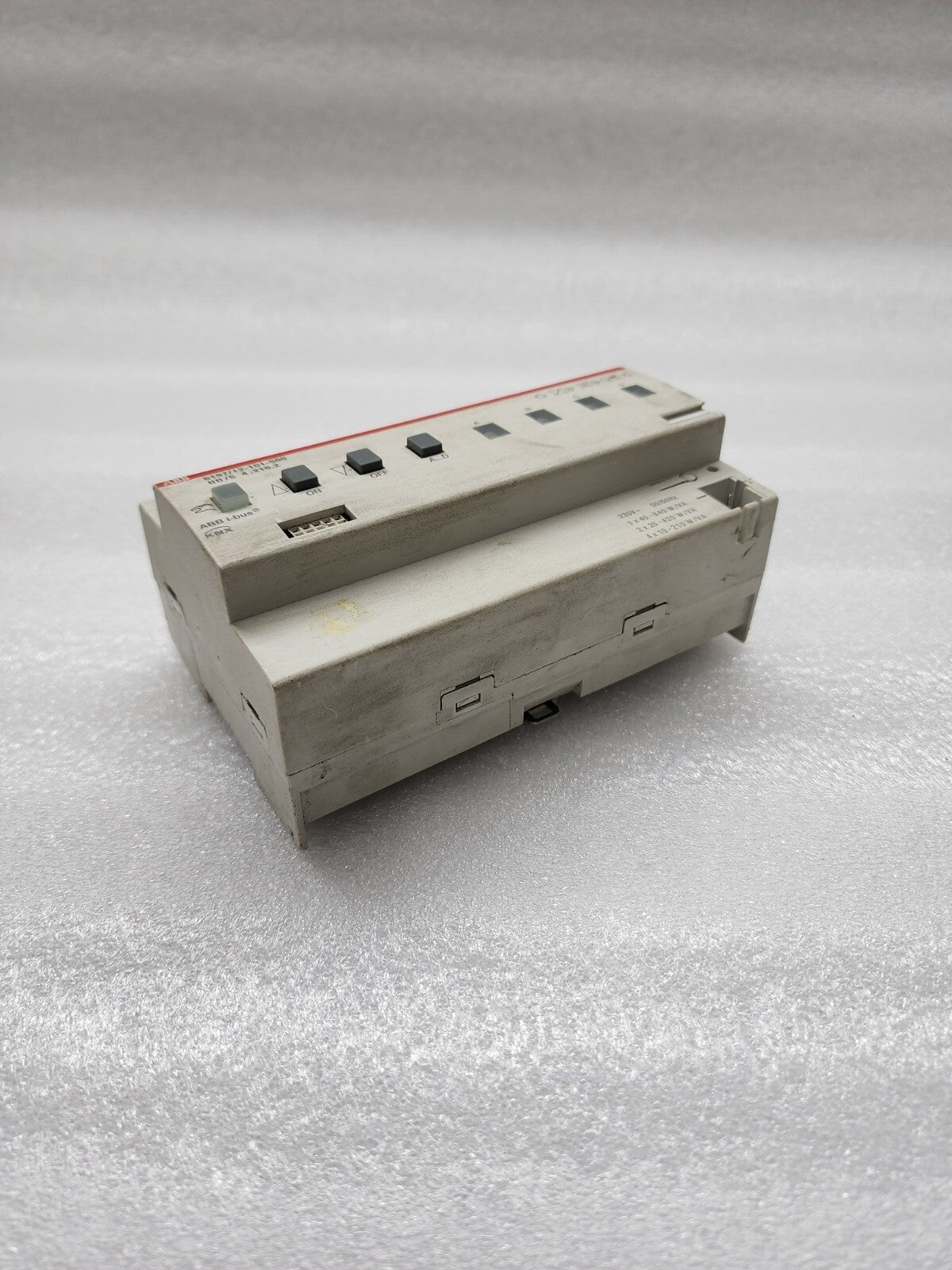 ABB UD/S 4.210.2 UNIVERSAL DIMMING ACTUATOR 6197/12-101-500