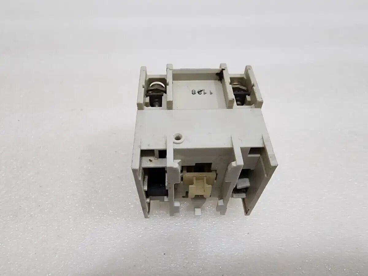 SPRECHER + SCHUH CZE3 TIME DELAY RELAY 0.3-30SEC