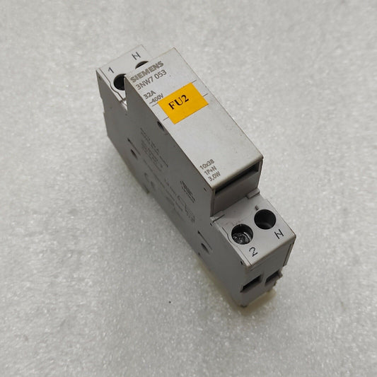 SIEMENS 3NW7 053 FUSE BASE 32A 400V